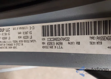 2013 Chrysler 200 Lx z USA, uszkodzony, nr VIN 1C3CCBAB5DN704532